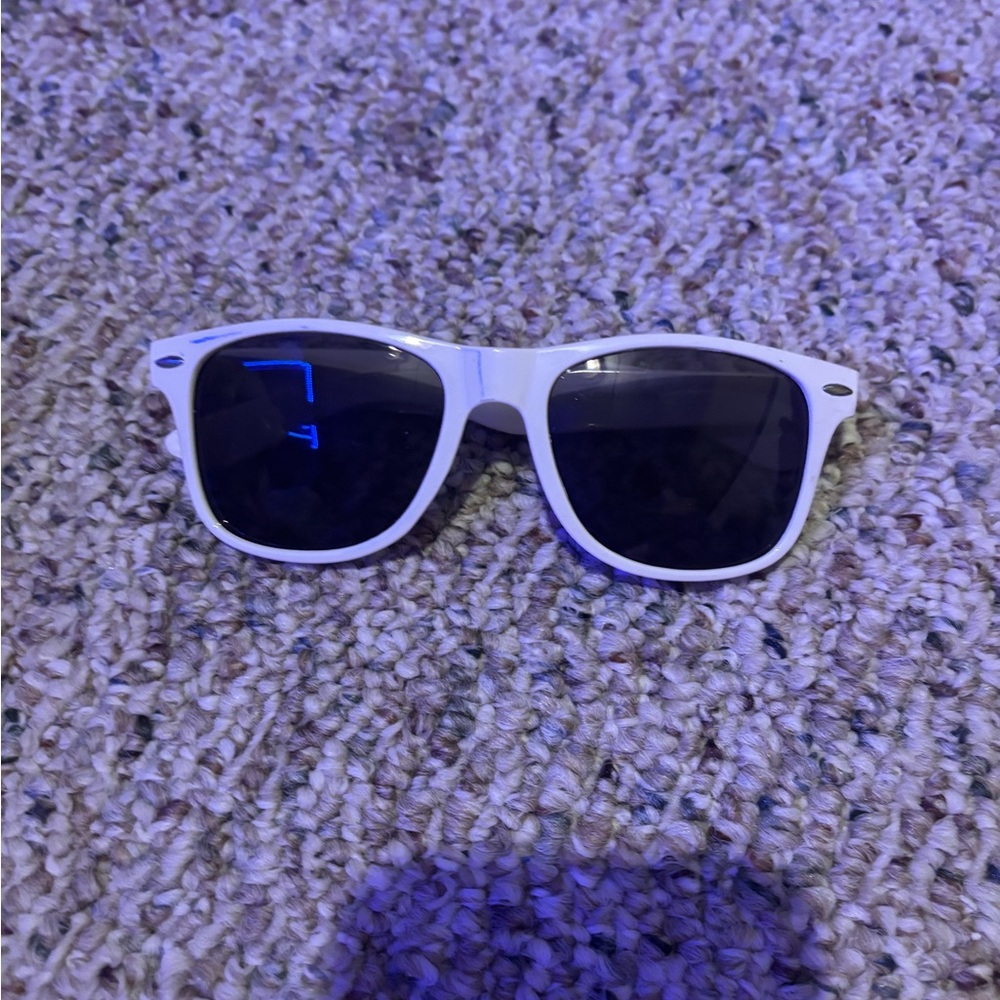 White sunglasses